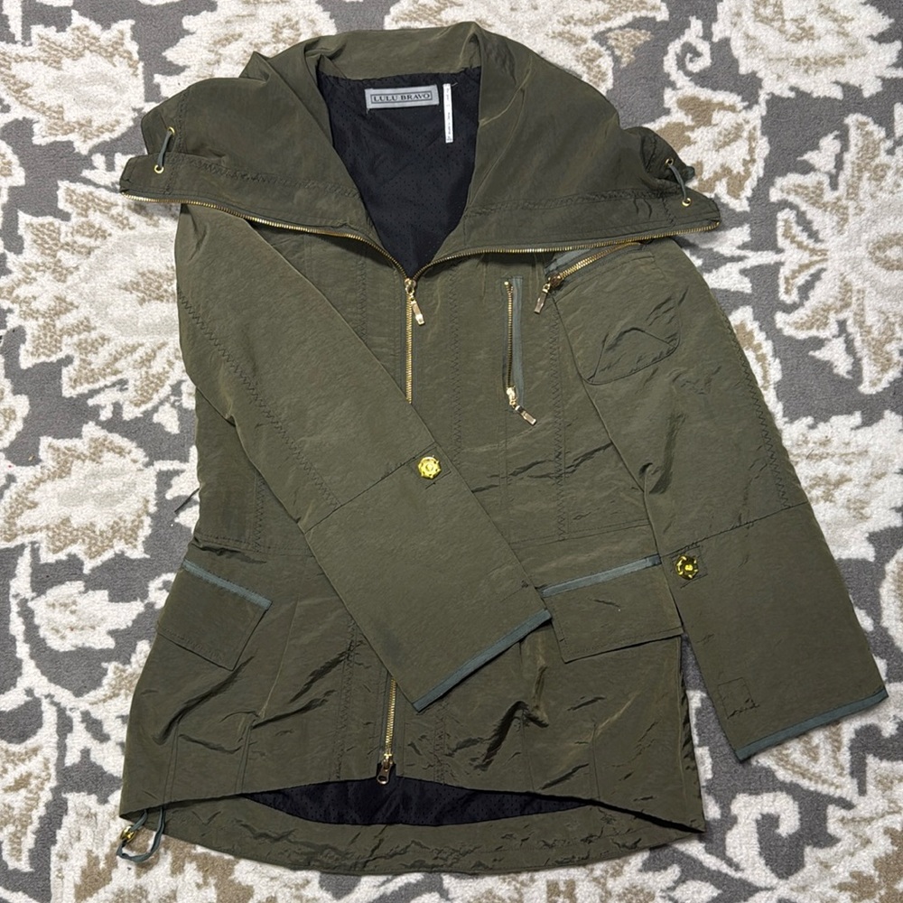EUC Lulu Bravo jacket